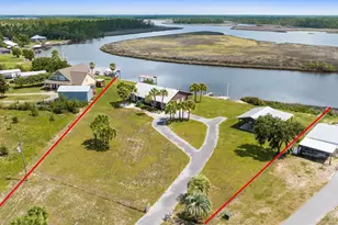 301 Chapel Ln, Port Saint Joe, FL 32456 - Photo 1