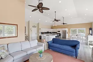 788 W Bay Shore Dr, Saint George Island, FL 32328 - Photo 30