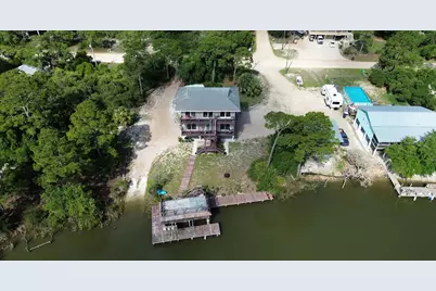 788 W Bay Shore Dr, Saint George Island, FL 32328 - Photo 8