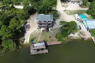 788 W Bay Shore Dr, Saint George Island, FL 32328 - Photo 8
