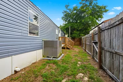 912 NE 2nd St, Carrabelle, FL 32322 - Photo 34