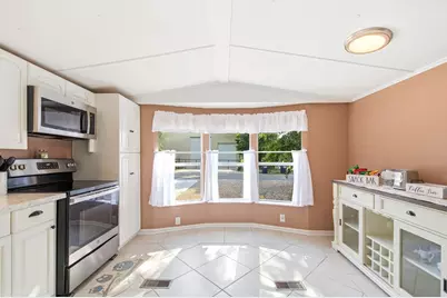 912 NE 2nd St, Carrabelle, FL 32322 - Photo 16