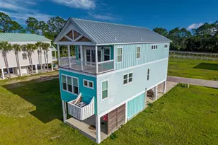 121 Anglers Harbor Ln, Carrabelle, FL 32322 - Photo 2