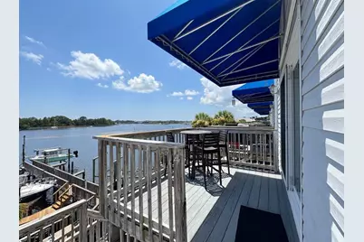 401 St James Ave #4, Carrabelle, FL 32322 - Photo 1