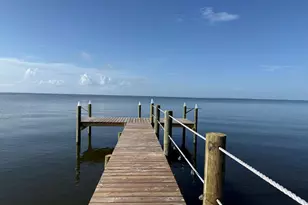 9 Hammock Cove Rd, Eastpoint, FL 32328 - Photo 4