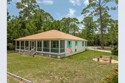 9 Hammock Cove Rd, Eastpoint, FL 32328 - Photo 2
