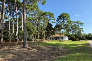 9 Hammock Cove Rd, Eastpoint, FL 32328 - Photo 14