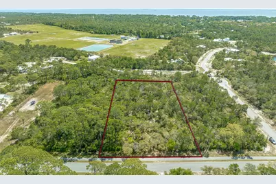 150 N Bay Shore Dr, Eastpoint, FL 32328 - Photo 2