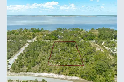 150 N Bay Shore Dr, Eastpoint, FL 32328 - Photo 1