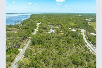 150 N Bay Shore Dr, Eastpoint, FL 32328 - Photo 8