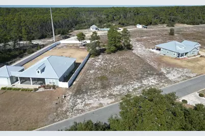 1693 St George's Ct, Eastpoint, FL 32328 - Photo 4