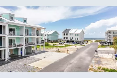 111 S 38th St #8, Mexico Beach, FL 32456 - Photo 2