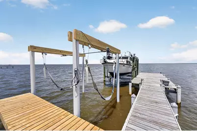191 N Bay Shore Dr, Eastpoint, FL 32328 - Photo 8