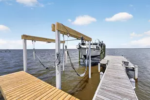 191 N Bay Shr Dr, Eastpoint, FL 32328 - Photo 8