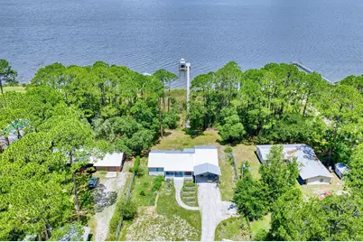 191 N Bay Shore Dr, Eastpoint, FL 32328 - Photo 2