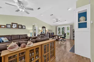 191 N Bay Shr Dr, Eastpoint, FL 32328 - Photo 20