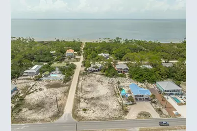 901 E Gulf Beach Dr, Saint George Island, FL 32328 - Photo 10