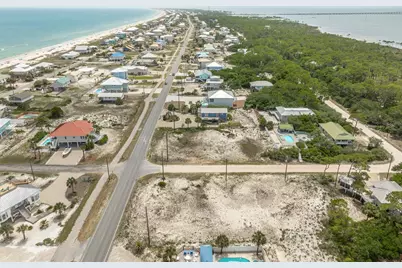 901 E Gulf Beach Dr, Saint George Island, FL 32328 - Photo 12