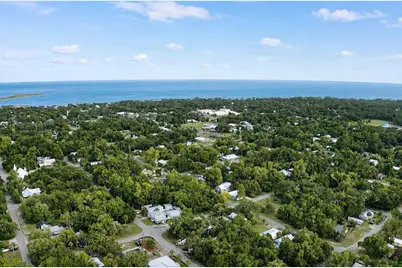 195 8th St, Apalachicola, FL 32320 - Photo 20