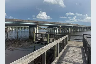 301 W 12th St, Carrabelle, FL 32322 - Photo 8