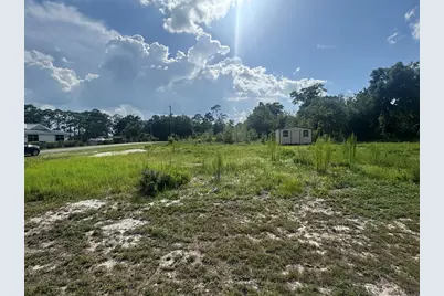 303 NW 12th St, Carrabelle, FL 32322 - Photo 2
