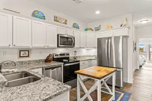 109 S 38th St, Mexico Beach, FL 32456 - Photo 10