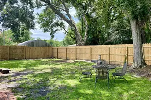 110 14th St, Apalachicola, FL 32320 - Photo 28