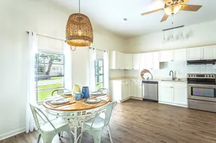 110 14th St, Apalachicola, FL 32320 - Photo 10
