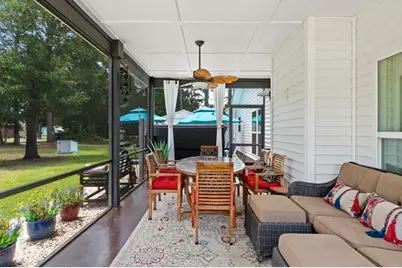 242 15th St, Apalachicola, FL 32320 - Photo 6