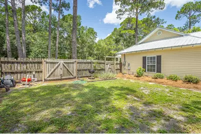337 21st Ave, Apalachicola, FL 32320 - Photo 24