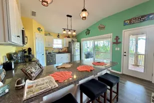 10 Ciera Ln, Eastpoint, FL 32328 - Photo 6