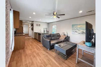 184 Chellsey St, Wewahitchka, FL 32465 - Photo 2
