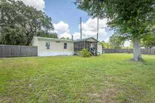 604 C C Land Rd, Eastpoint, FL 32328 - Photo 4