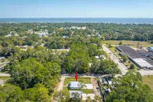 200 13th St, Apalachicola, FL 32320 - Photo 32
