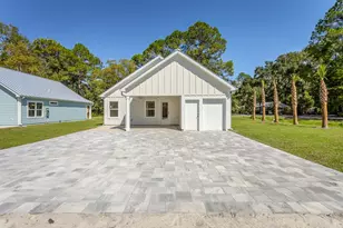 200 13th St, Apalachicola, FL 32320 - Photo 26