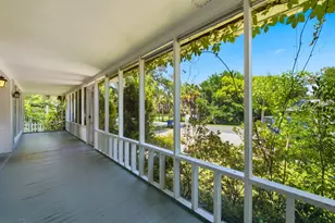 34 7th St, Apalachicola, FL 32320 - Photo 6