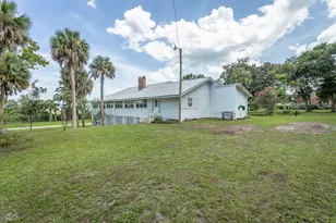 12 7th St, Apalachicola, FL 32320 - Photo 4