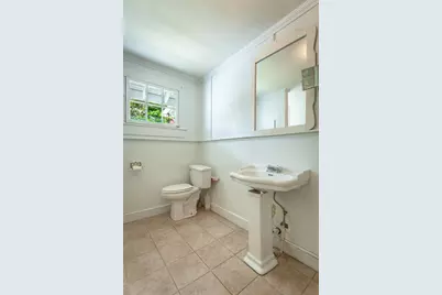 12 7th St, Apalachicola, FL 32320 - Photo 6