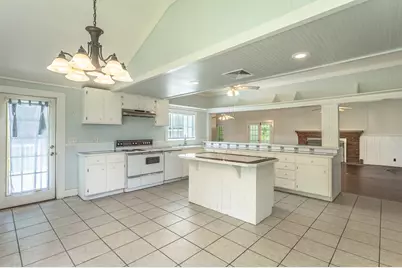 12 7th St, Apalachicola, FL 32320 - Photo 18