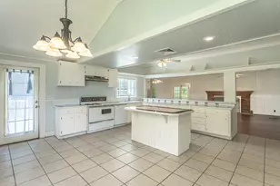12 7th St, Apalachicola, FL 32320 - Photo 18