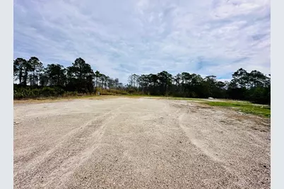 295 Airport Rd, Carrabelle, FL 32322 - Photo 1