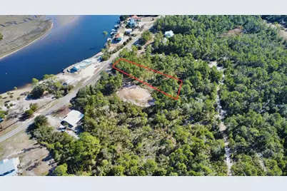 264 River Rd, Carrabelle, FL 32322 - Photo 1