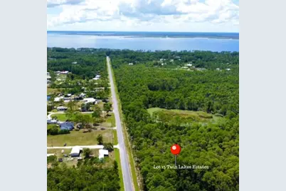 253 Twin Lakes Rd, Eastpoint, FL 32328 - Photo 12