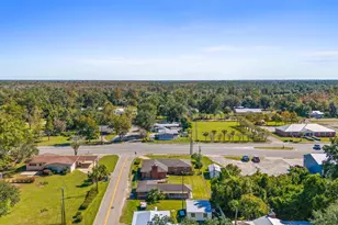 411 Hwy 71 N, Wewahitchka, FL 32465 - Photo 12