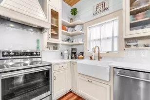 331 Bradford St, Saint George Island, FL 32328 - Photo 6