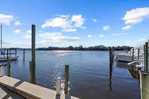 903 Ave A, Carrabelle, FL 32322 - Photo 1