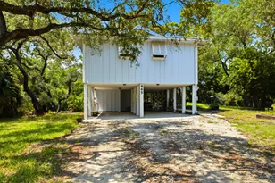 865 W Pine Ave, Saint George Island, FL 32328 - Photo 2
