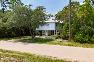 865 W Pine Ave, Saint George Island, FL 32328 - Photo 40