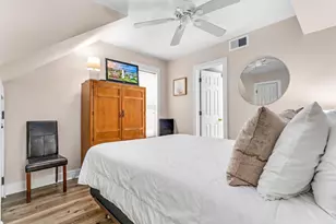 248 E Gorrie Dr, Saint George Island, FL 32328 - Photo 22