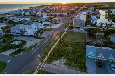 101 35th St, Mexico Beach, FL 32456 - Photo 10